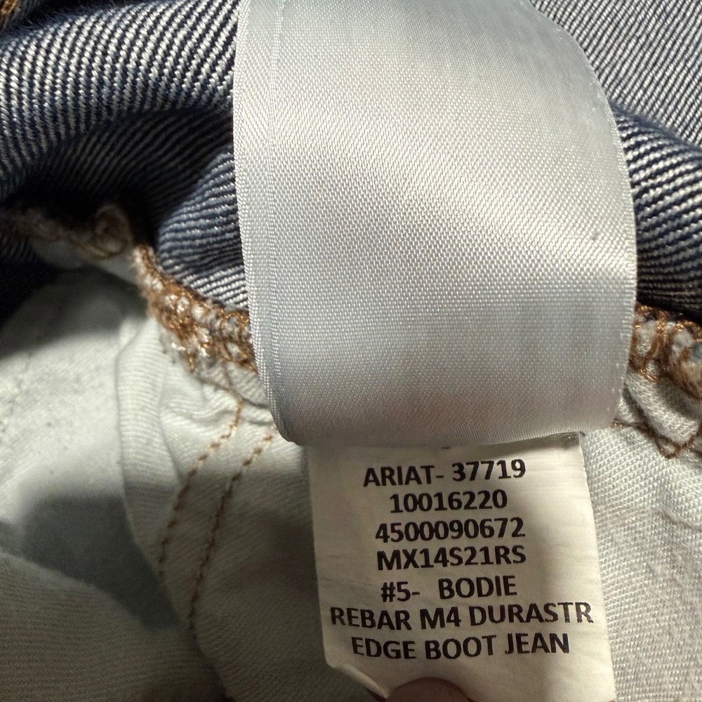 Ariat Rebar M4 Relaxed Boot Jeans Mens 40x34 Medium Wash Western Denim Rodeo - Picture 5 of 11